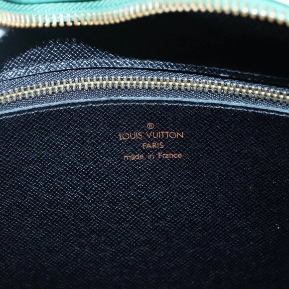 LOUIS VUITTON Epi Trocadero 27 Shoulder Bag Green LV Auth - Picture 13 of 16